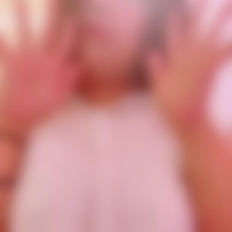 上半身ぬぎぬぎ動画